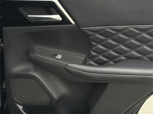 Used 2023 Mitsubishi Outlander SEL image 42