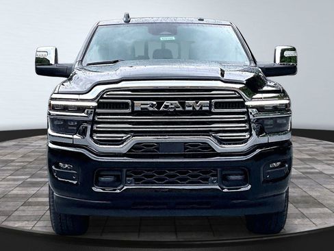 New 2026 RAM 2500 Laramie AWD/4WD image 2