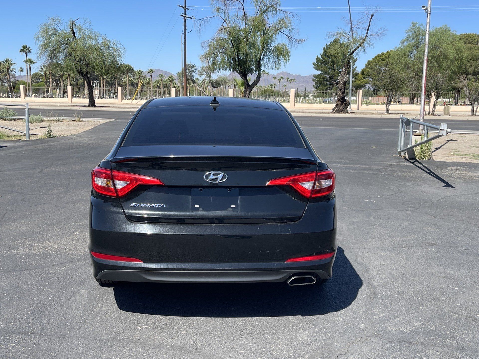 Used 2016 Hyundai Sonata SE FWD image 4
