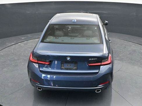Used 2025 BMW 330i Sedan w/ M Sport Package RWD image 17