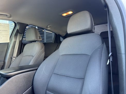 Used 2019 Chevrolet Malibu LT FWD image 14