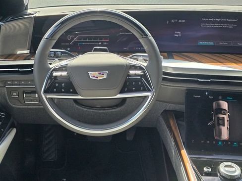 New 2026 Cadillac Escalade Platinum Sport AWD/4WD image 17