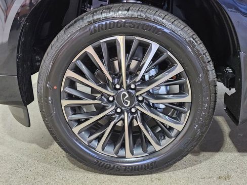 New 2026 INFINITI QX80 Autograph image 8