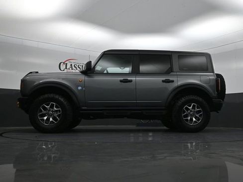 Used 2024 Ford Bronco Badlands image 25