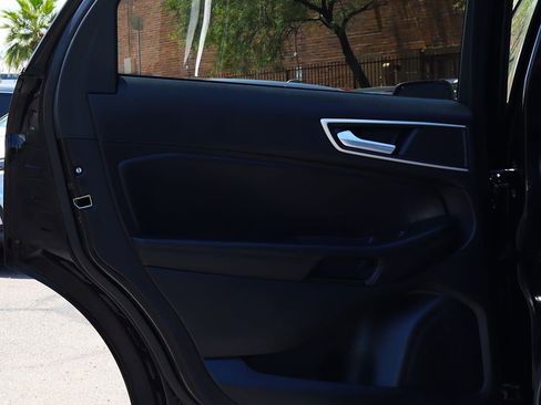 Used 2021 Ford Edge SEL w/ Cargo Accessory Package AWD/4WD image 32