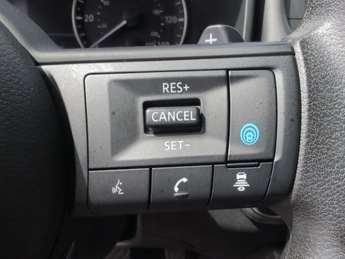 Used 2024 Nissan Rogue SV image 20