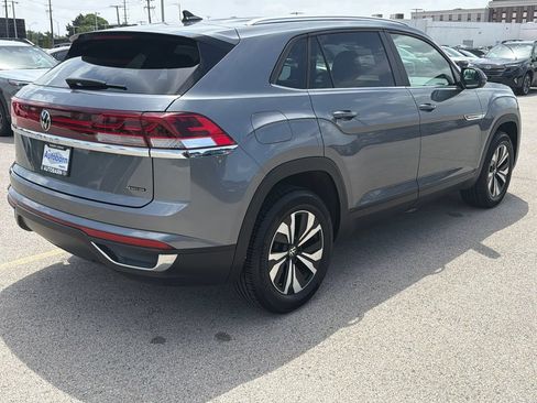 Used 2024 Volkswagen Atlas Cross Sport SE AWD/4WD image 6