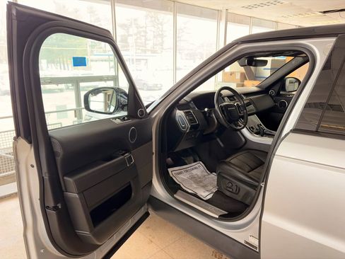 Used 2019 Land Rover Range Rover Sport HSE image 10