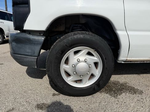 Used 2009 Ford E-150 and Econoline 150 E-150 image 19