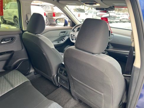 Certified 2023 Nissan Rogue SV image 15