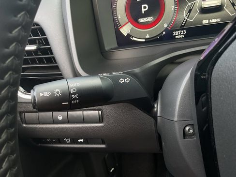Used 2026 Nissan Rogue SL FWD image 31