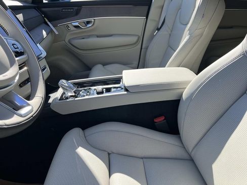 New 2026 Volvo XC90 B6 Ultra image 23