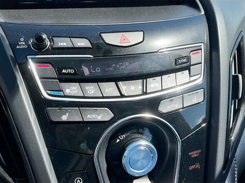 Used 2024 Acura RDX SH-AWD w/ Technology Package image 16