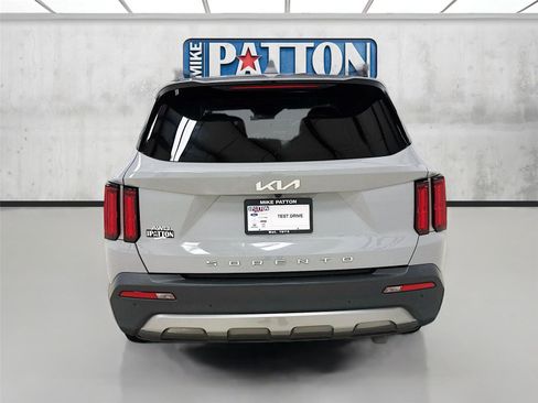 Used 2022 Kia Sorento SX Prestige image 6