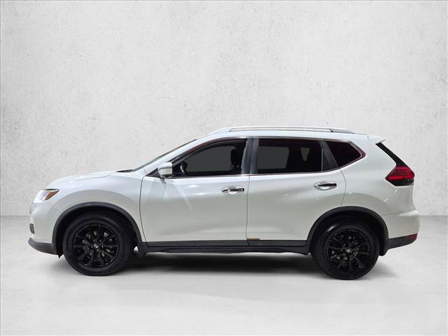 Used 2017 Nissan Rogue SV w/ SV Premium Package FWD image 8