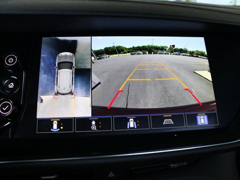 Used 2023 Buick Envision Avenir FWD image 36