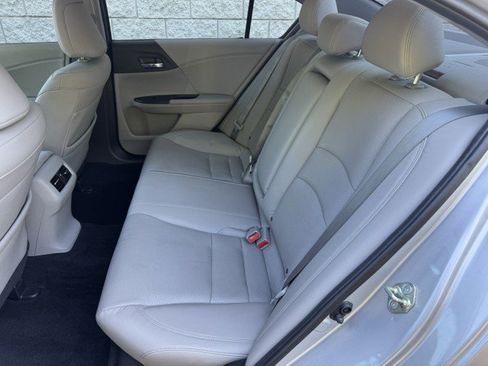 Used 2015 Honda Accord EX-L image 8