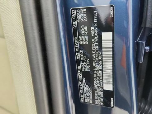 Used 2023 Volvo XC60 B5 Plus w/ Climate Package image 58