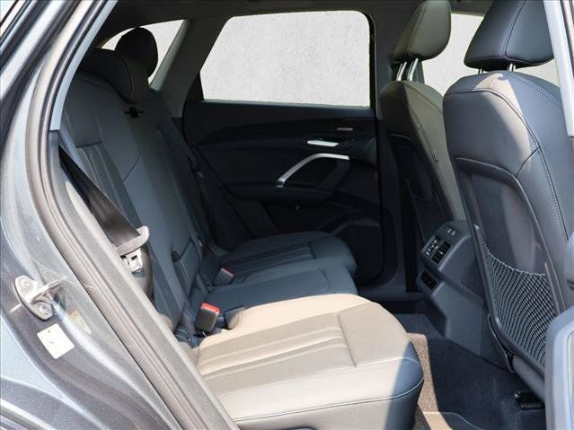 Used 2026 Audi Q5 Premium Plus AWD/4WD image 24