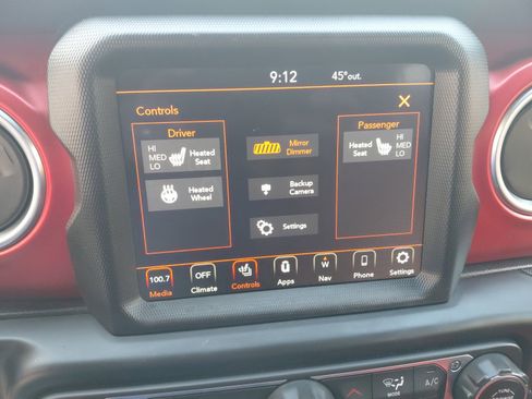 Used 2020 Jeep Wrangler Unlimited Rubicon w/ Dual Top Group AWD/4WD image 12