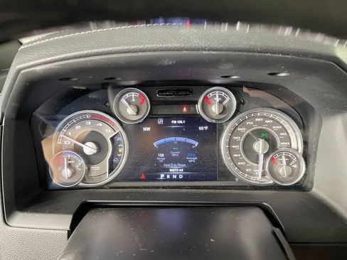 Used 2016 RAM 3500 Laramie Longhorn AWD/4WD image 5