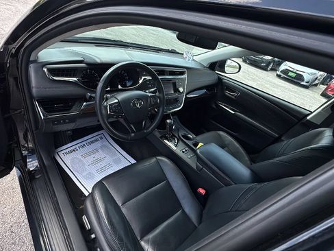 Used 2013 Toyota Avalon XLE Touring FWD image 12