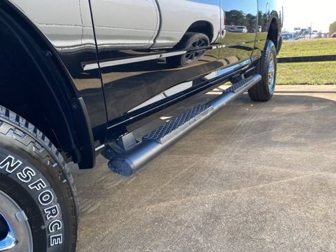 New 2026 RAM 2500 Tradesman AWD/4WD image 9