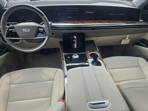 New 2026 Cadillac Escalade Platinum Sport AWD/4WD image 16