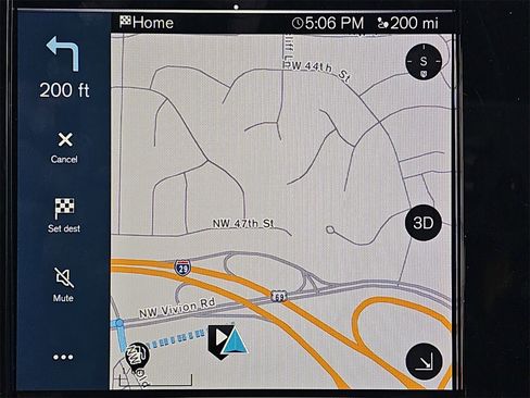 Used 2019 Volvo XC40 T5 Momentum image 22