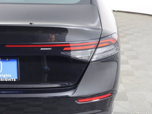 Used 2023 Honda Accord EX image 15