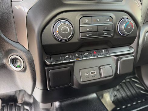 Used 2022 Chevrolet Silverado 1500 W/T w/ WT Value Package image 21