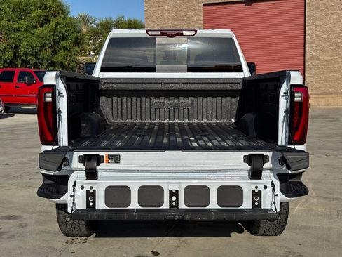 New 2026 GMC Sierra 2500 Denali w/ Denali Reserve Package image 9