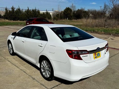 Used 2012 Toyota Camry XLE image 5