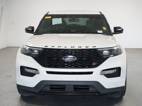Used 2021 Ford Explorer ST w/ Equipment Group 401A AWD/4WD image 2