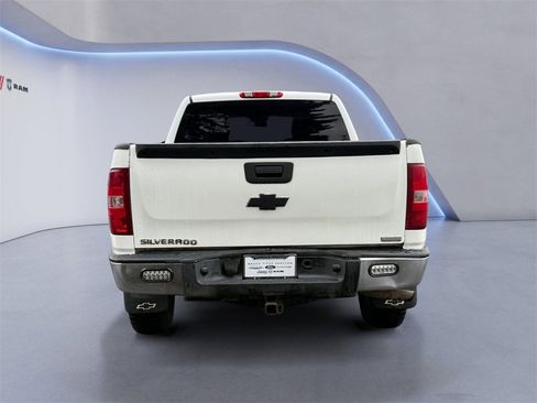 Used 2011 Chevrolet Silverado 1500 W/T image 4