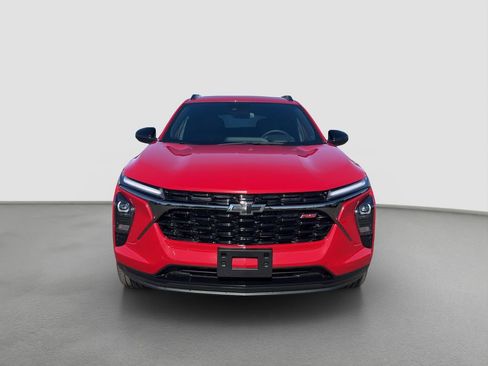 New 2026 Chevrolet Trax RS w/ Sunroof Package FWD image 2