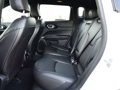 New 2026 Jeep Compass Latitude AWD/4WD image 9