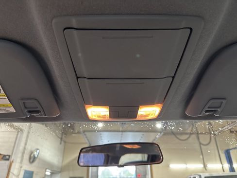 Used 2011 Ford F350 XL w/ Skid Plate Pkg image 20