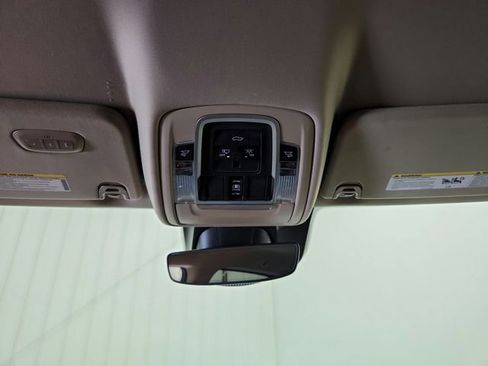 Used 2021 RAM 1500 Laramie AWD/4WD image 28
