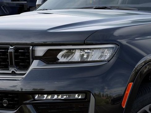 New 2026 Jeep Grand Cherokee Summit AWD/4WD image 10