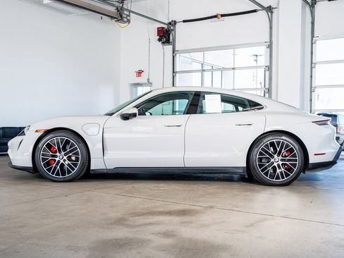 Used 2021 Porsche Taycan 4S image 8