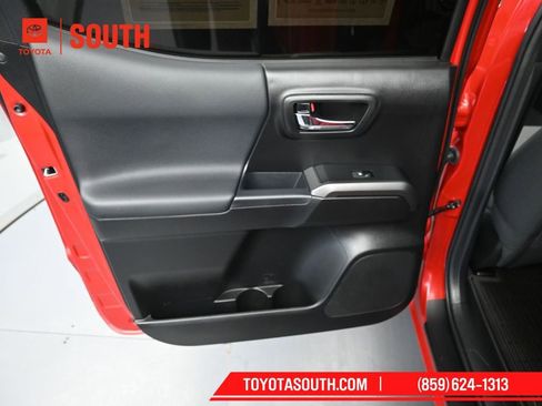 Used 2023 Toyota Tacoma TRD Sport image 25