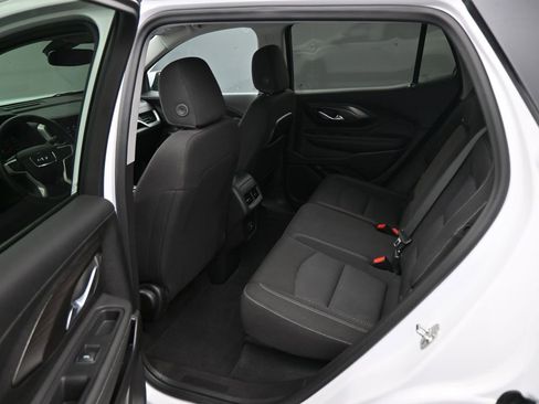 Certified 2024 GMC Terrain SLE image 19