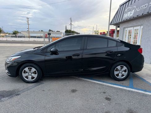 Used 2016 Chevrolet Cruze LS image 4