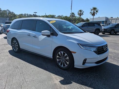 Used 2023 Honda Odyssey EX-L image 2