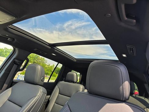 New 2026 Chevrolet Traverse LT w/ Enhanced Driving Package FWD image 7