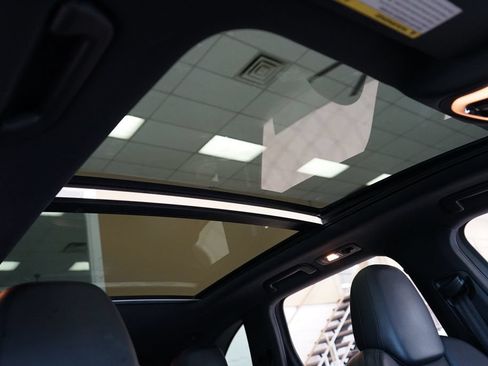 Used 2014 Porsche Cayenne S AWD/4WD image 9