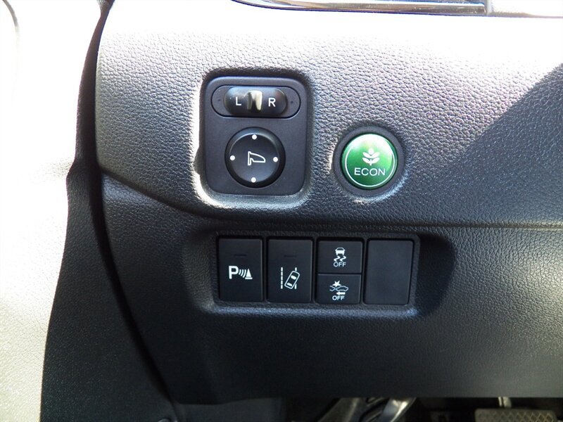 Used 2017 Honda Pilot Elite image 30