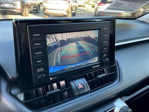 Used 2021 Toyota RAV4 LE image 23