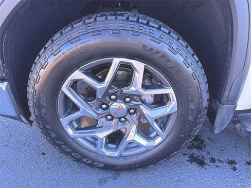 Used 2020 GMC Sierra 1500 SLT w/ SLT Premium Plus Package image 33